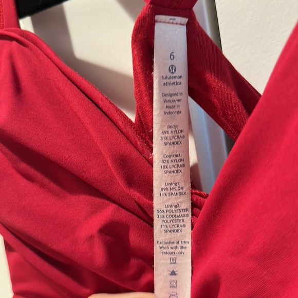 Lululemon wrap it up tank in red size 6 EUC - Picture 2 of 4